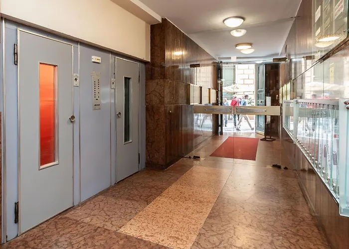 La Casa Di Fiore * Janov